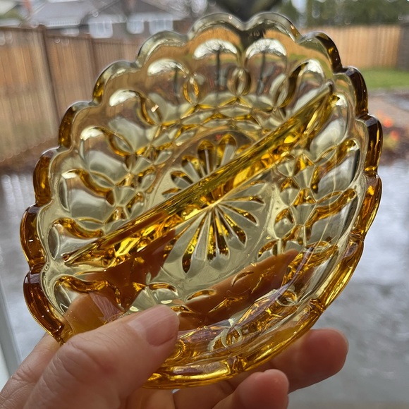 Vintage amber indiana glass gold divided candy dish x 2 - Picture 5 of 5